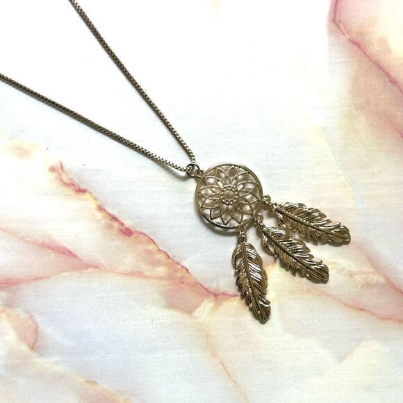 Dream catcher pendant necklace - Picture 2 of 13